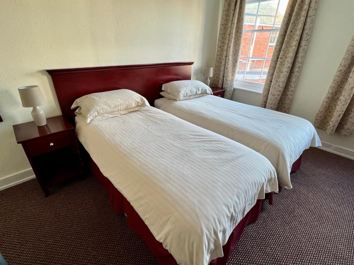 Calverts Hotel - Newport, Isle Of Wight Kültér fotó
